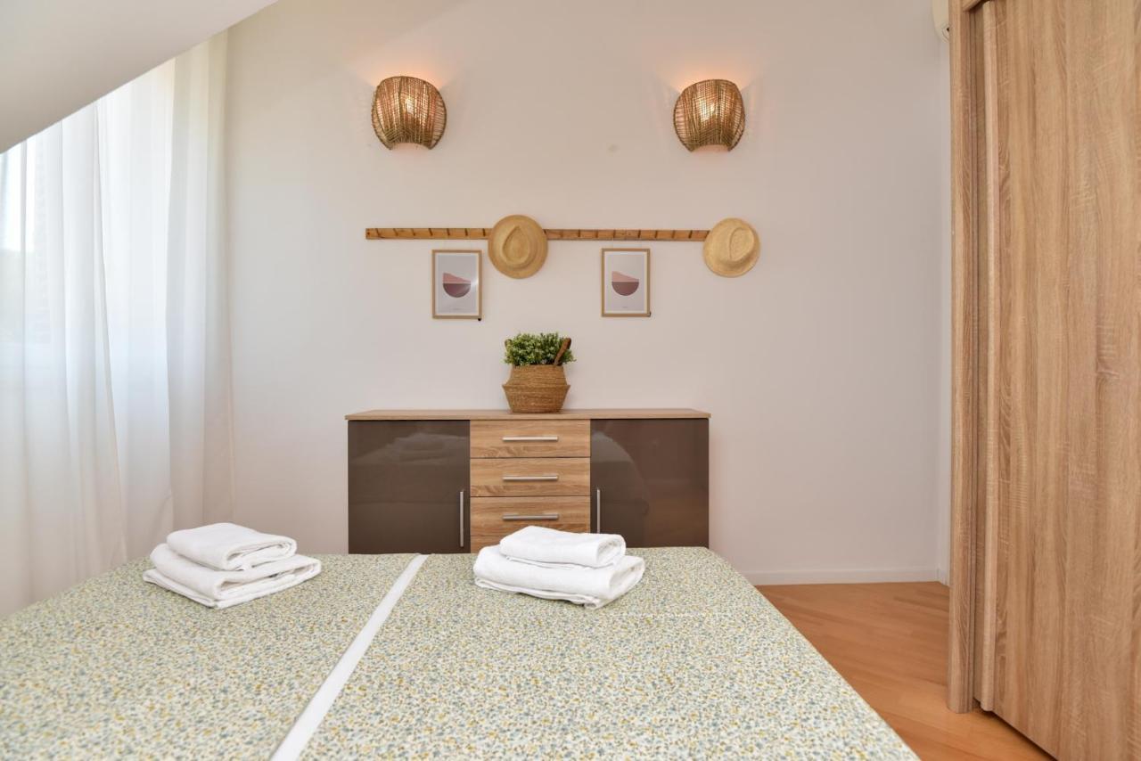 Apartment Sunny Bay - Free Parking 두브로브니크 외부 사진